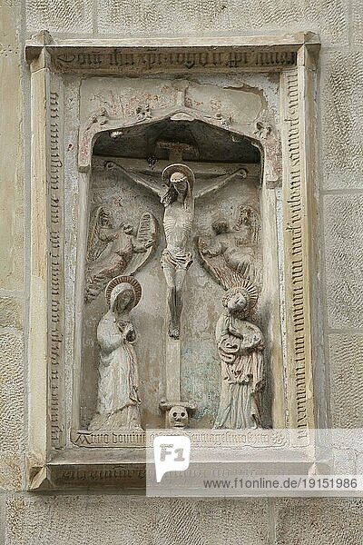Christus am Kreuz hängend zur Zeit seiner Kreuzigung. Bamberg  Deutschland  Europa