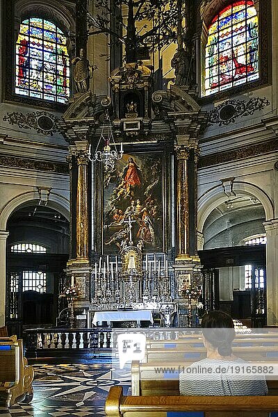 Innenansicht des Altars der Basilika Unserer Lieben Frau von Scherpenheuvel  Wallfahrtsort in Scherpenheuvel Zichem  Flämisch Brabant  Flandern  Belgien  Europa