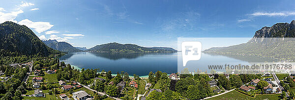Austria  Upper Austria  Weissenbach am Attersee  Drone panorama of Lake Atter and surrounding village in summer