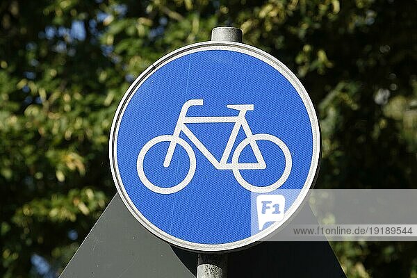 Verkehrsschild  Fahrradweg  Deutschland  Europa