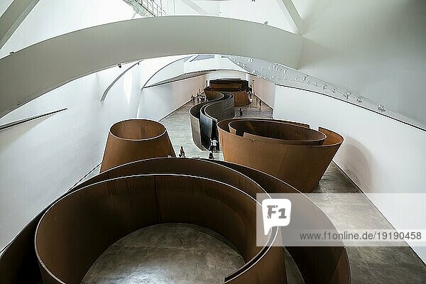 Guggenheim Museum  Architekt Frank Gehry  Innenansicht  Künstler Richard Serra  Bilbao  Baskenland  Spanien  Europa