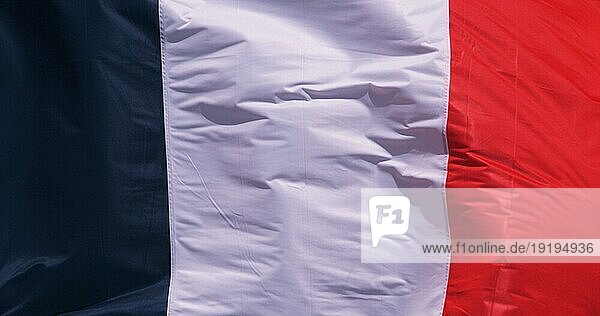 Die französische Flagge weht im Wind