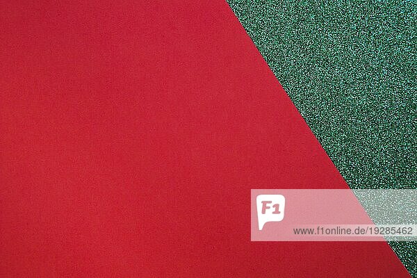 Rotes Kartonpapier grüne Oberfläche