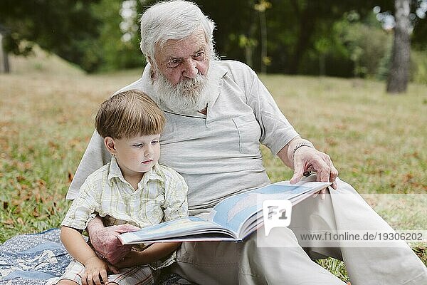 Opa Enkel Park Lesung