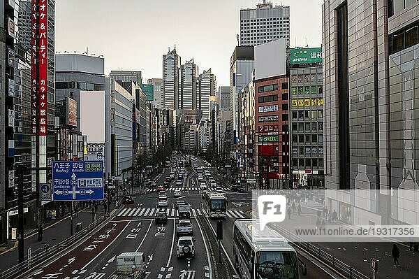 Stadtlandschaft Japan Fahrzeuge