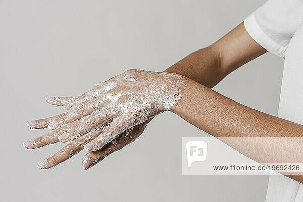 Hohe Ansicht Hygienekonzept Händewaschen mit Seife