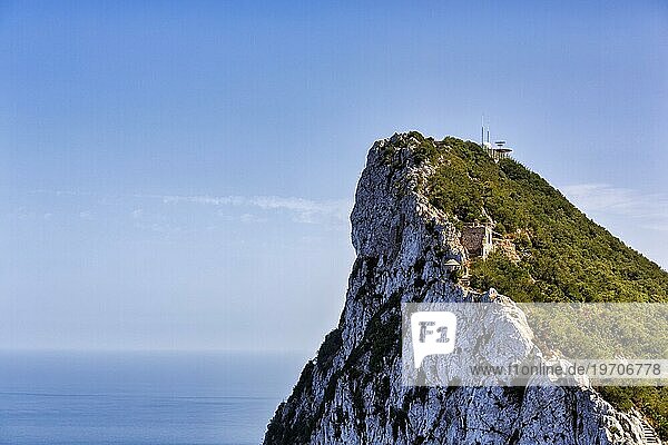 Blick auf den Felsen von Gibraltar  Mittelmeer  Textfreiraum  Britisches Überseegebiet