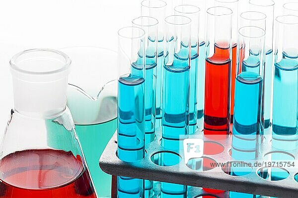 Labor für chemische Zusammensetzungen mit hohem Winkel