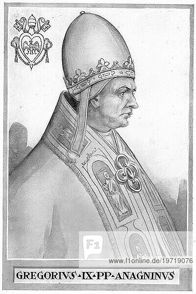 Gregor IX.  ursprünglich Ugolino dei Conti di Segni (geboren aus dem Haus der Grafen von Segni) (geboren um 1167 in Anagni) (verstorben 22. August 1241 in Rom)  war Papst der katholischen Kirche vom 19. März 1227 bis zu seinem Tode  Historisch  digital restaurierte Reproduktion von einer Vorlage aus dem 19. Jahrhundert  Gregory IX  originally Ugolino dei Conti di Segni (born of the House of the Counts of Segni) (born c. 1167 in Anagni) (died August 22) (1241 in Rome)  was Pope of the Catholic Church from Ma