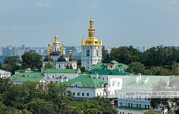 Ein Bild des religiösen Komplexes Pechersk Lawra in Kiew