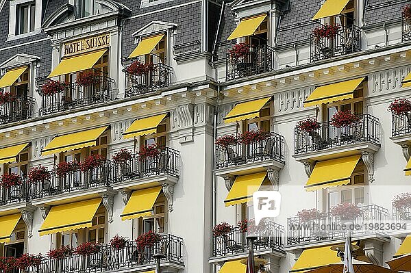 Fassade vom Grand Hotel Suisse  Gebäude  Hotel  Fassade  Luxushotel  Reise  Urlaub  Montreux  Waadt  Schweiz  Europa