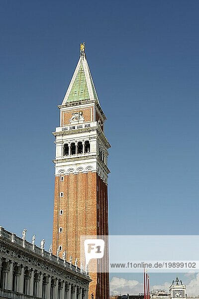 Der Campanile di San Marco in Venedig