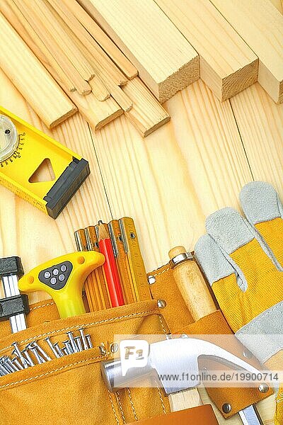 Werkzeuge und Baumaterialien