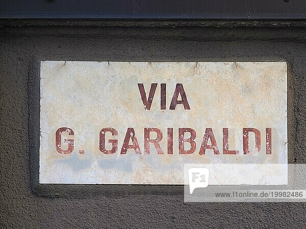 Straßenschild Via Giuseppe Garibaldi