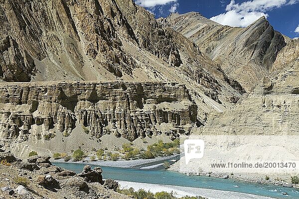 The confluence of Tsarab and Zara rivers  seen late in the summer  from a remote trekking route across the Zanskar Range of the Himalayas. Kargil District  Union Territory of Ladakh  India  Asia