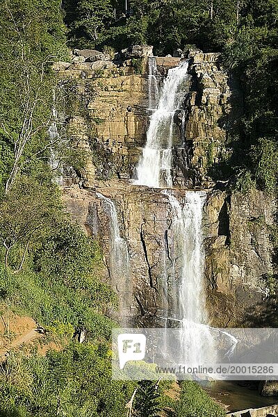 Waterfalls on Ramboda Oya river  Ramboda  Nuwara Eliya  Central Province  Sri Lanka  Asia