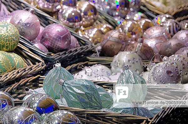 Weihnachtsmarkt Christbaumkugeln  christmas market christmas ball 04