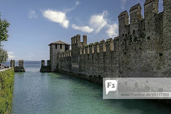 Ring wall of the Scaligero Castle Castello Scaligero  Lake Garda  Sirmione  Province of Brescia  Lombardy  Italy  Europe