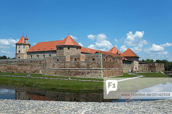 Medieval castle with watchtowers and a moat surrounded by a well-tended green area  fortress  Fagaras  F?g?ra?  Fogarasch  Fugreschmarkt  Brasov  Transylvania  Romania  Europe