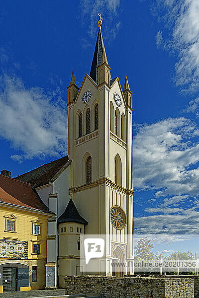 Pfarrkirche, gotisch, Magyarok Nagyasszonya plébániatemplom