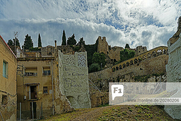 Wandmalerei  Les tres cultures  die drei Kulturen  Burg  Castillo