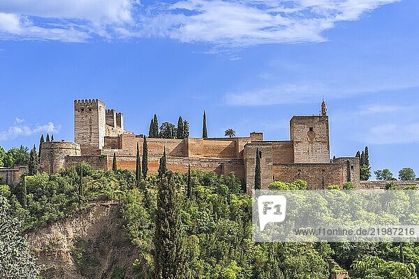 Alhambra  Alcazar fortress  view from El Albaicin  UNESCO  Granada  Andalusia  Spain