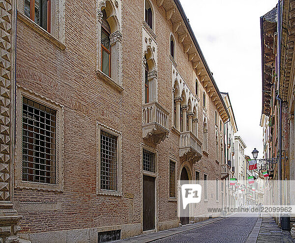 Straßenansicht  Palazzo Thiene