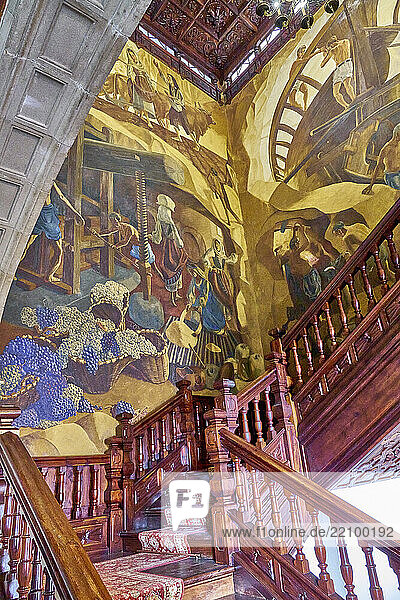 Treppenhaus im Rathaus Santa Cruz de La Palma.
Das mit einer Holztreppe und Malereien ausgestaltete Treppenhaus des Rathauses.