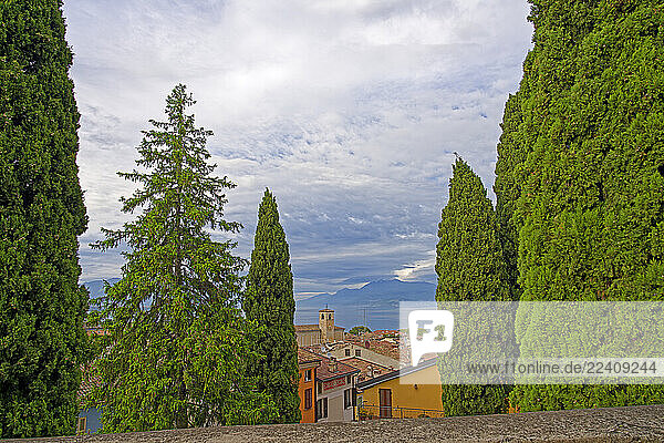 Landschaft  Gardasee  Ortsansicht