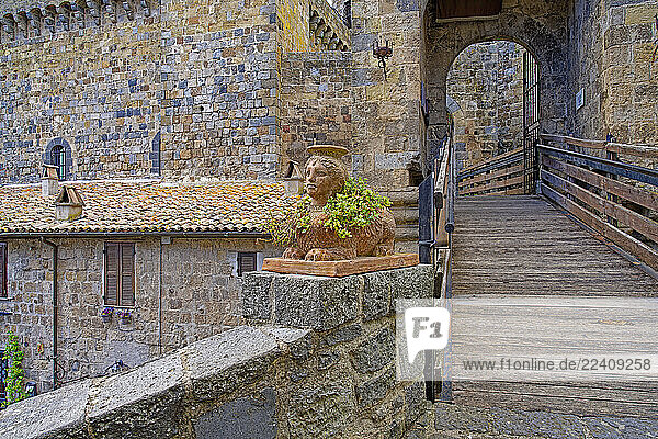 Burg  Castello di Bolsena