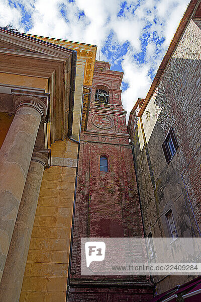 Kirche  Chiesa Madre di Santa Maria Maddalena  Kirchturm