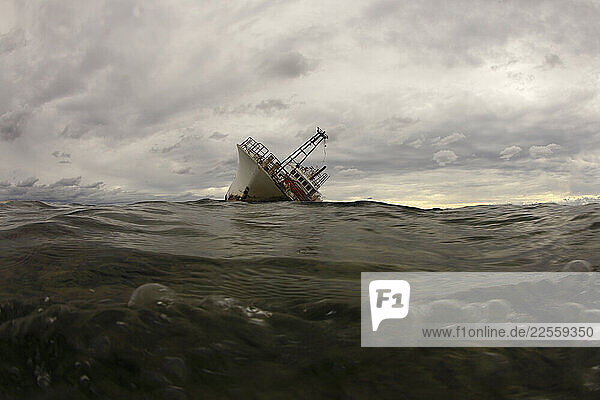 Shipwrecks aground on Middleton Reef is a coral reef in the Tasman sea.