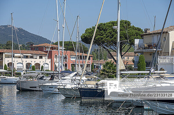 France. Provence-Alpes-Côtes d Azur. Provence. Côte d Azur. Var. Port Grimaud.